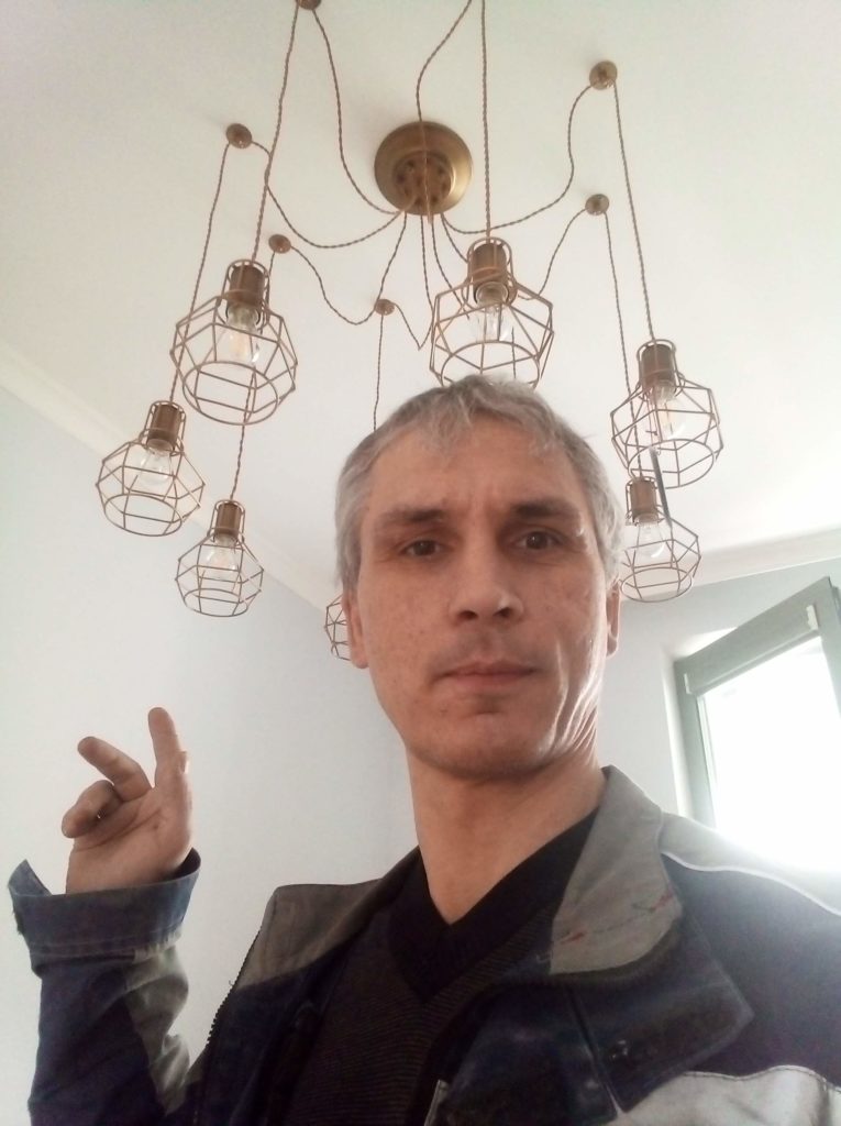 Запитать светильник